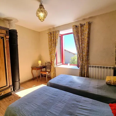 Maison Authentique Au Coeur Du Village - 6 Pers. *
